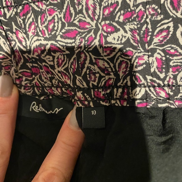 Reitmans NWT floral skirt. Just below the knee a-line skirt. Size large - Picture 2 of 4
